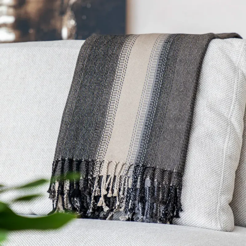 Adonis Stripe pledd | Artwood