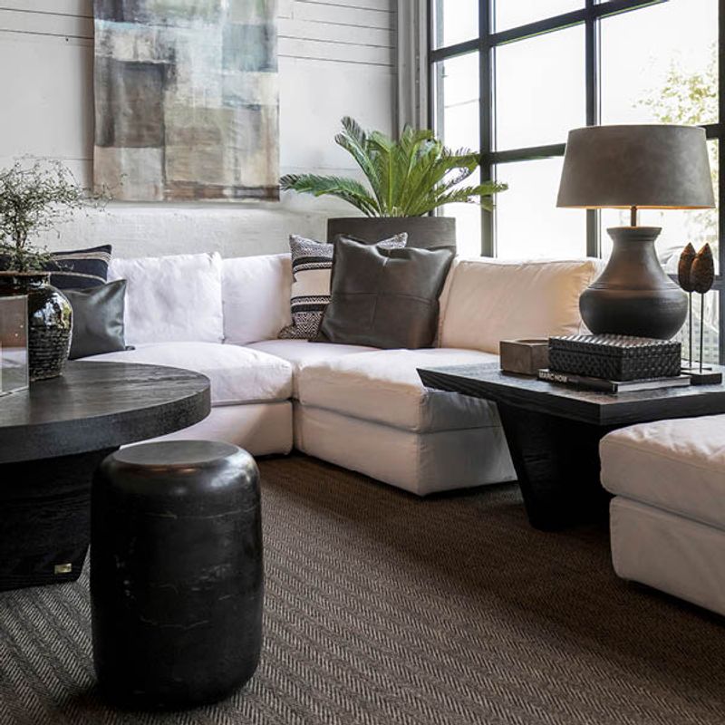 Trent Svart Kvadrat Bord - Artwood